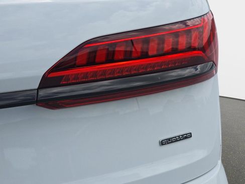 Used 2023 Audi Q7 2.0T Premium Plus w/ Premium Plus Package image 29