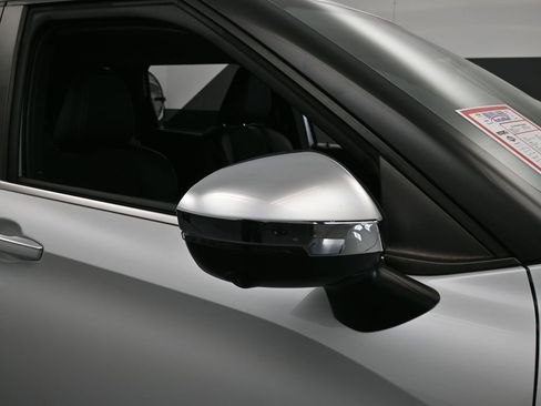 Used 2022 Mitsubishi Outlander SE image 48