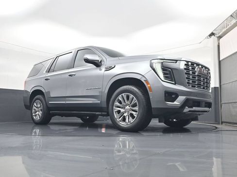 Used 2025 GMC Yukon Denali AWD/4WD image 27