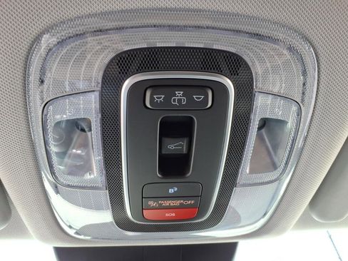 Used 2024 Hyundai Kona Limited AWD/4WD image 19