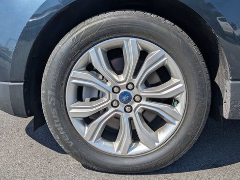 Used 2022 Ford Edge Titanium AWD/4WD image 21