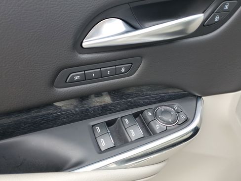 Used 2023 Cadillac XT4 Premium Luxury w/ Driver Assist Package image 32