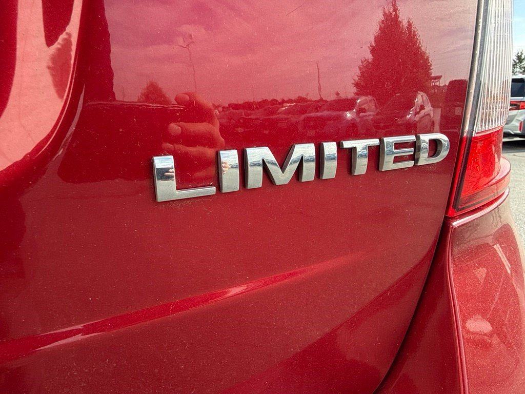 Used 2011 Ford Edge Limited w/ 301A Rapid Spec Order Code FWD image 5