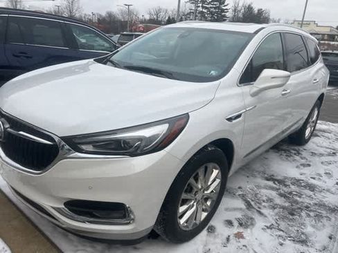 Used 2018 Buick Enclave Premium w/ Experience Buick Package image 3