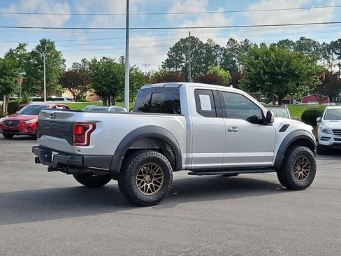 Used 2019 Ford F150 Raptor w/ Equipment Group 802A Luxury AWD/4WD image 7