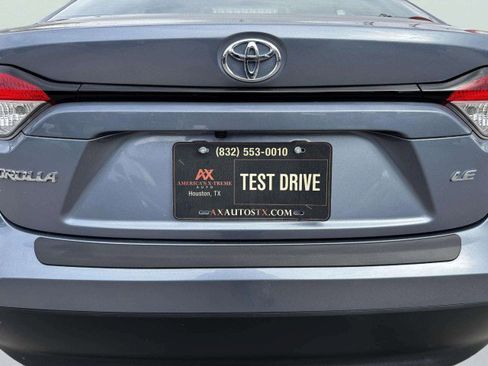Used 2023 Toyota Corolla LE image 16