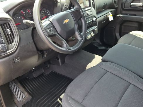 Used 2024 Chevrolet Silverado 2500 Custom w/ Custom Value Package AWD/4WD image 10