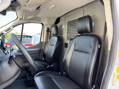 Used 2020 Ford Transit 150 Low Roof RWD image 11
