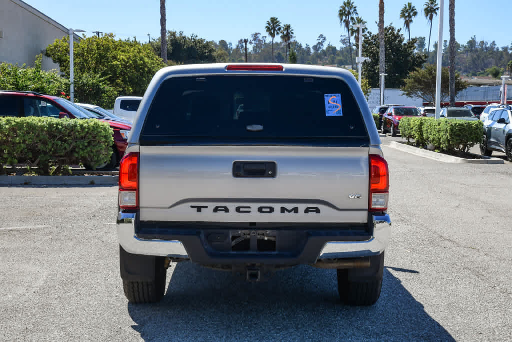 Used 2017 Toyota Tacoma TRD Off-Road w/ Tow Package (A/T) AWD/4WD image 8