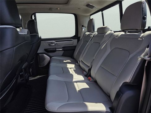 Used 2024 RAM 1500 Limited AWD/4WD image 24