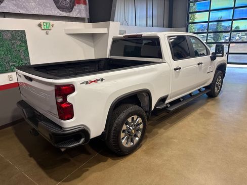 Used 2022 Chevrolet Silverado 2500 Custom w/ Custom Value Package AWD/4WD image 59