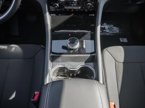 New 2025 Jeep Grand Cherokee Laredo X w/ Luxury Tech Group I image 25