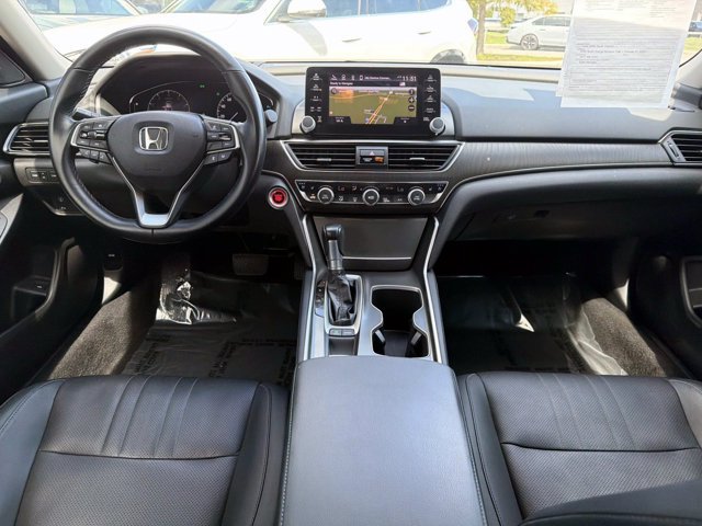 Used 2018 Honda Accord Touring image 13