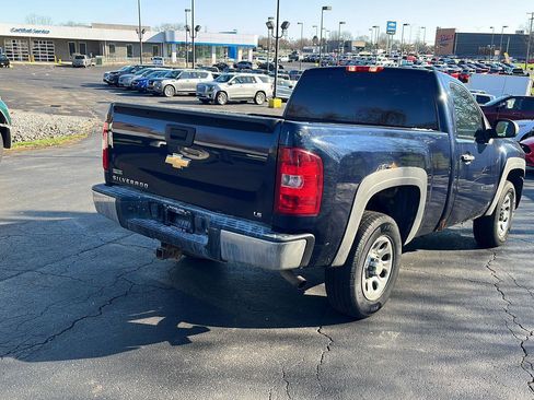 Used 2011 Chevrolet Silverado 1500 W/T w/ LS Package image 5