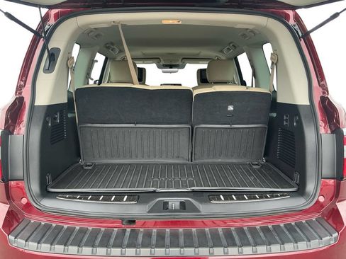 Used 2023 Nissan Armada Platinum w/ Captain's Chairs Package RWD image 24