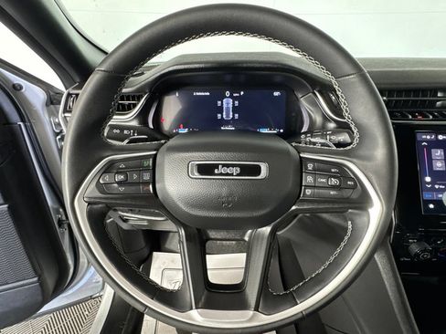 Certified 2023 Jeep Grand Cherokee Altitude AWD/4WD image 20
