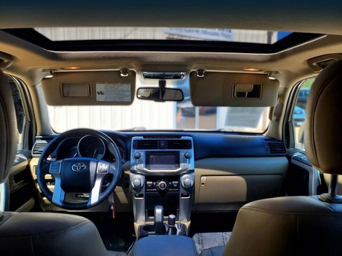 Used 2012 Toyota 4Runner SR5 w/ Premium Pkg AWD/4WD image 2
