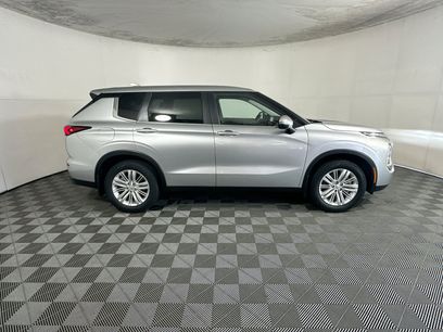 Used 2024 Mitsubishi Outlander ES