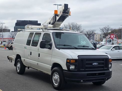 Used 2012 Ford E-350 and Econoline 350 Super Duty RWD image 3