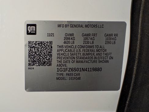 Used 2022 Chevrolet Bolt EUV Premier FWD image 28