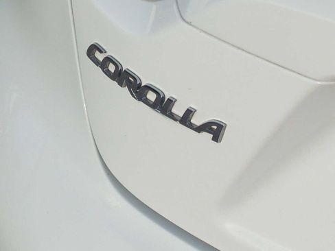 Used 2024 Toyota Corolla LE image 29