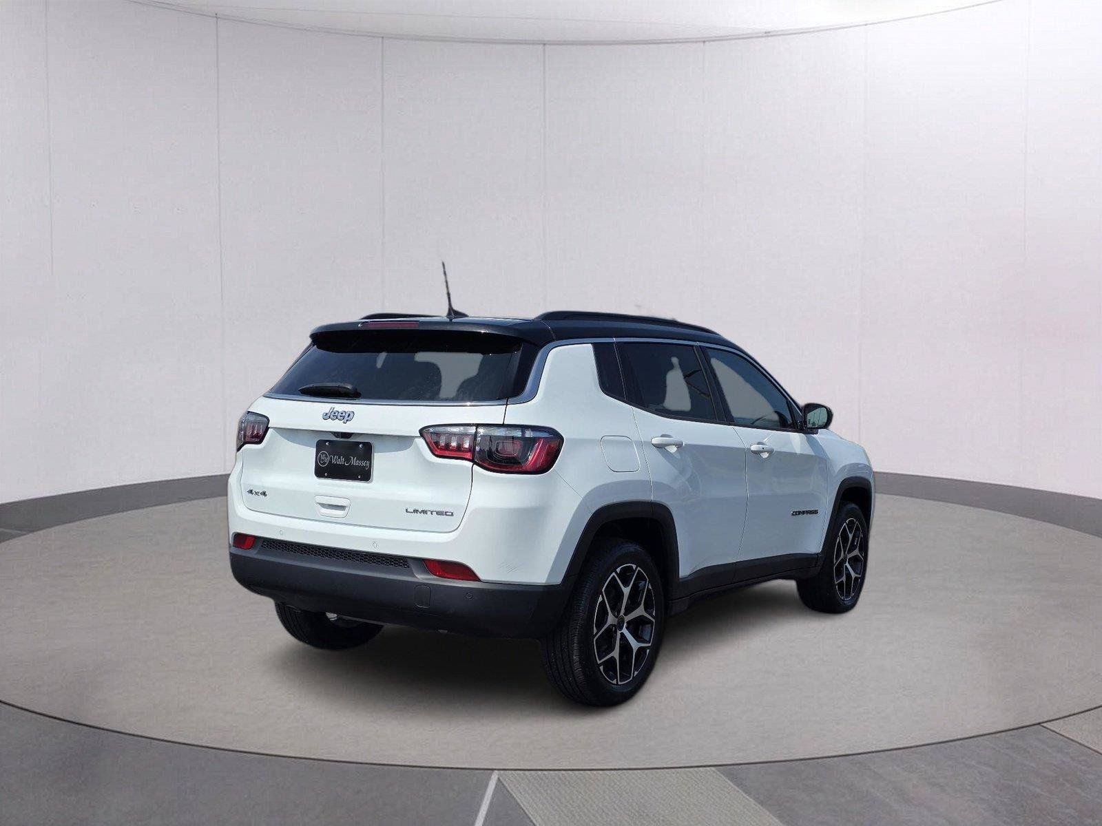 Certified 2025 Jeep Compass Limited AWD/4WD image 5