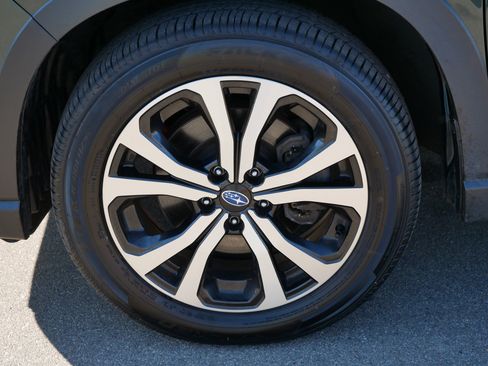 Used 2024 Subaru Forester Limited image 15