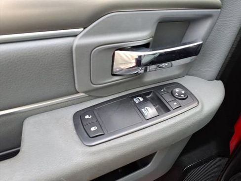 Used 2019 RAM 1500 Express w/ Express Value Package image 16