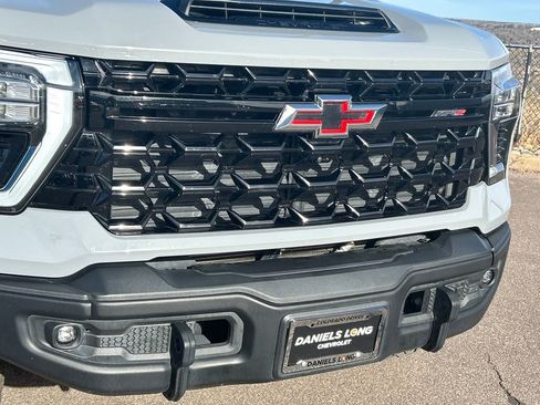 Used 2024 Chevrolet Silverado 2500 ZR2 w/ ZR2 Bison Edition image 36