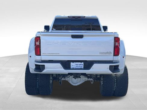Used 2020 Chevrolet Silverado 3500 High Country image 4