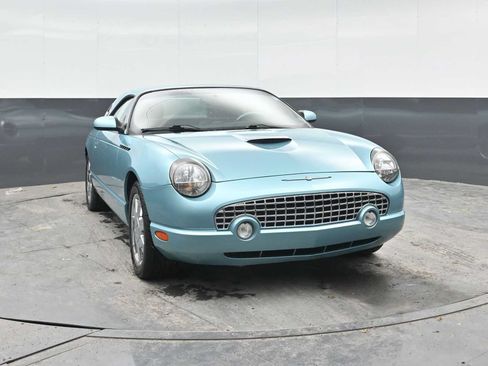 Used 2002 Ford Thunderbird RWD image 6