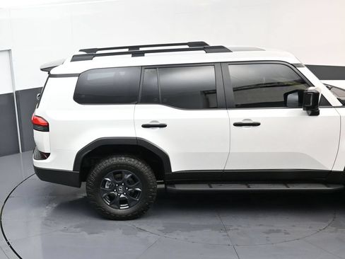 Used 2024 Lexus GX 550 AWD/4WD image 19