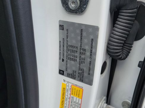 Used 2021 Chevrolet Suburban LT RWD image 15