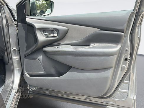 Used 2023 Nissan Murano SV FWD image 29