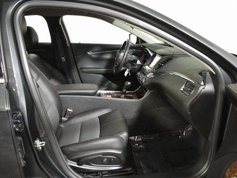 Used 2014 Chevrolet Impala LT image 27