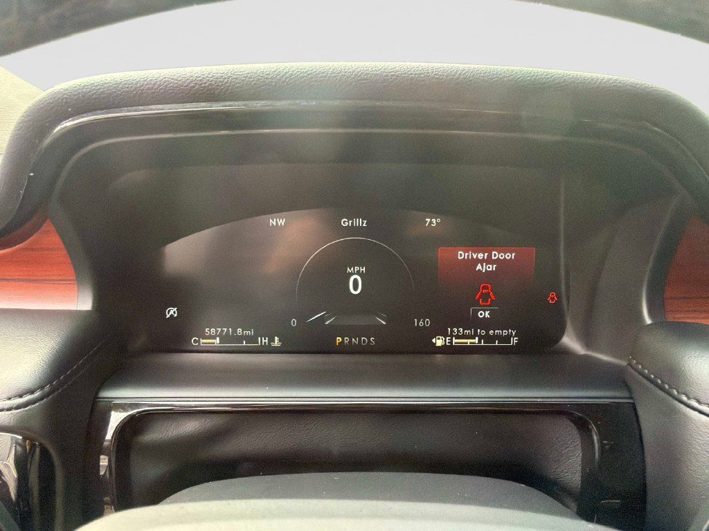 Used 2023 Lincoln Nautilus Reserve AWD/4WD image 29