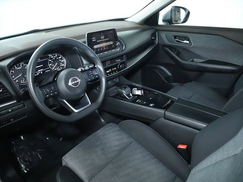 Used 2023 Nissan Rogue SV image 17