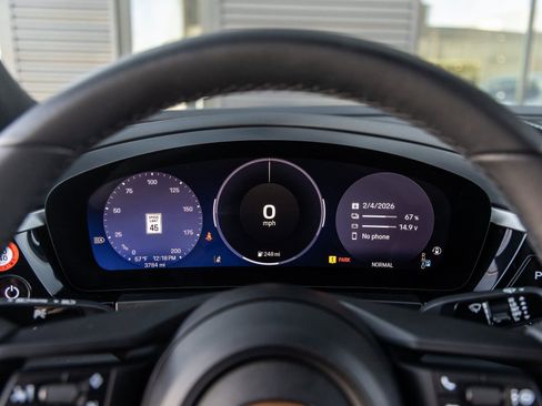 Certified 2025 Porsche Macan Electric image 25