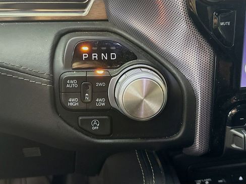 Used 2019 RAM 1500 Limited AWD/4WD image 17
