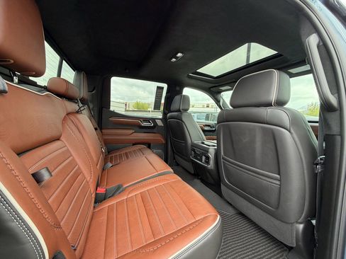 Used 2024 GMC Sierra 1500 Denali Ultimate AWD/4WD image 14
