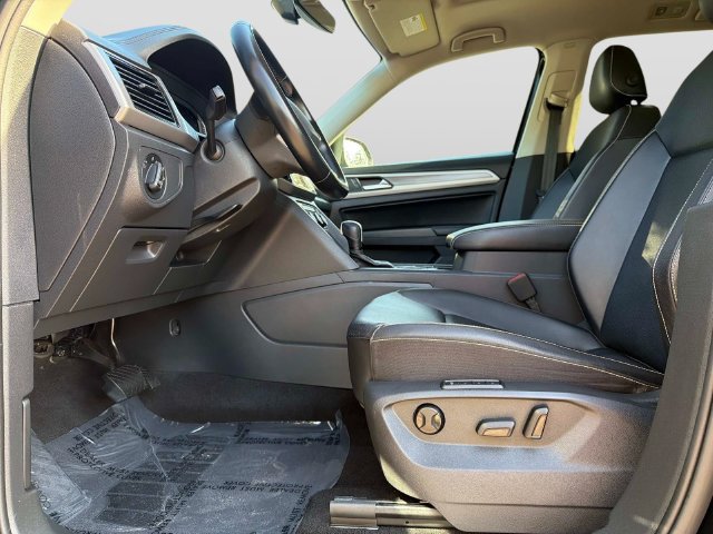 Used 2021 Volkswagen Atlas SEL FWD image 19