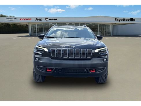 Used 2022 Jeep Cherokee Trailhawk w/ Sun, Sound & Nav Group AWD/4WD image 8