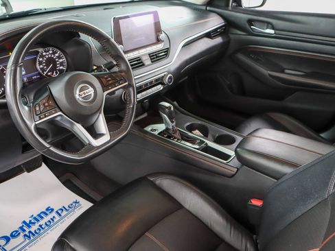 Used 2022 Nissan Altima 2.5 SR image 22