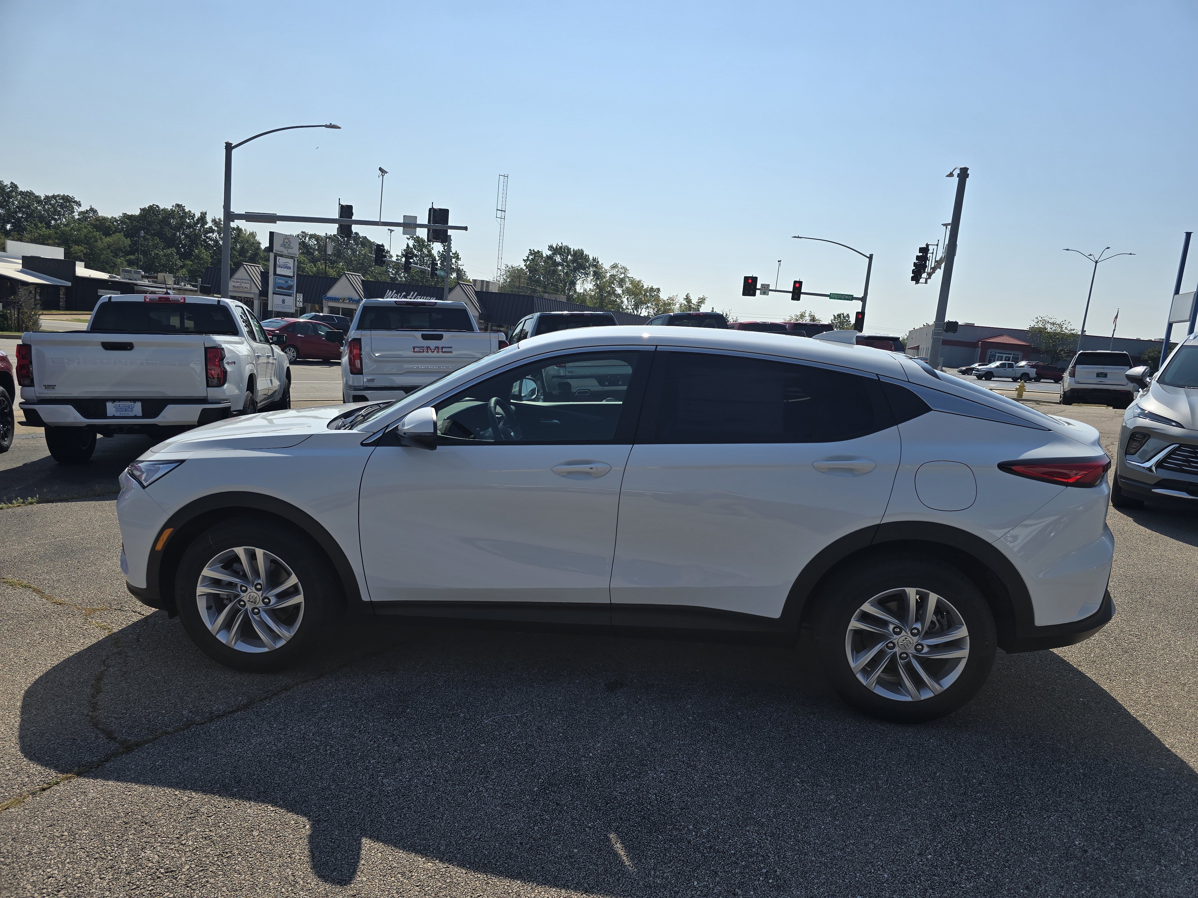 New 2026 Buick Envista Preferred w/ Convenience I Package FWD image 6