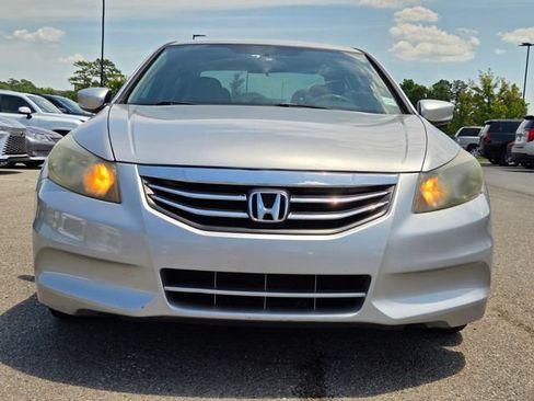 Used 2011 Honda Accord LX-P image 8