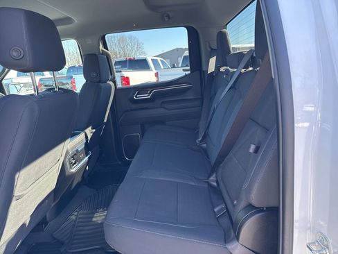 Used 2025 GMC Sierra 1500 Elevation image 10