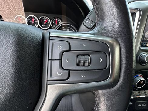 Used 2021 Chevrolet Silverado 1500 LT Trail Boss w/ Convenience Package II AWD/4WD image 33