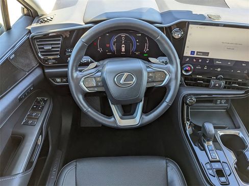 Used 2024 Lexus NX 300h AWD w/ Luxury Package image 18