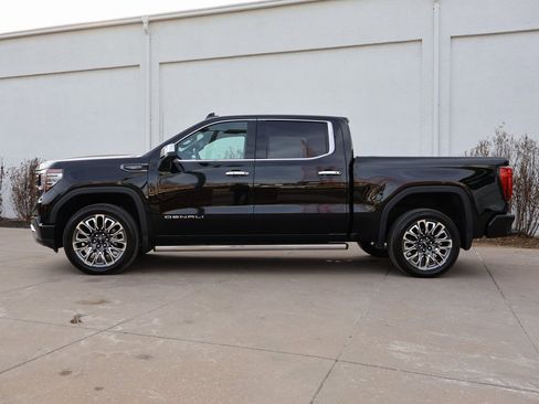 Used 2025 GMC Sierra 1500 Denali Ultimate image 5