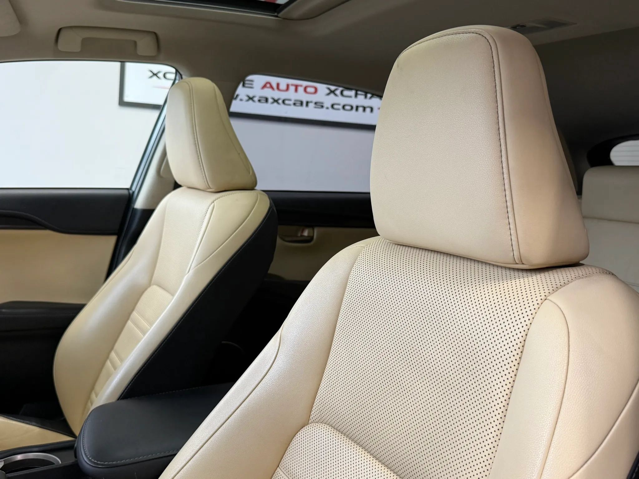 Used 2018 Lexus NX 300 AWD w/ Premium Package image 10